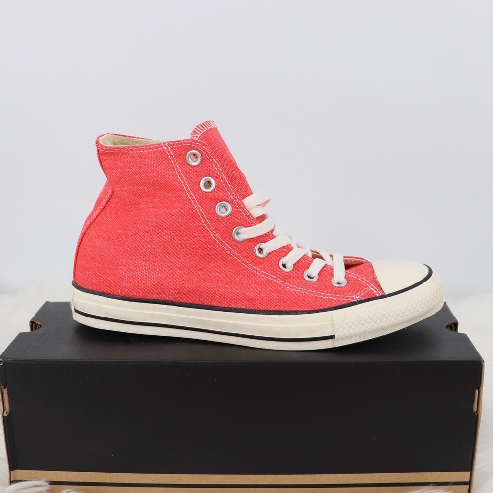 💎✨LAST PAIR✨💎$135 Retail Women High tops - Picture 2 of 5